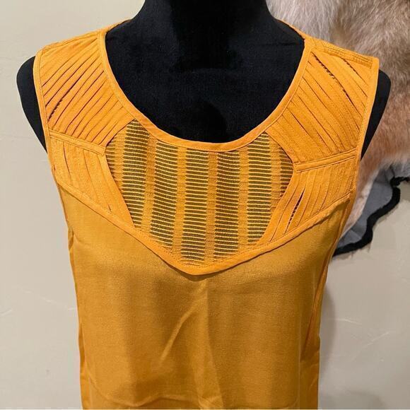41 Hawthorn Sleeveless Silk Blend Blouse - Picture 2 of 7